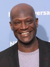 How tall is Peter Mensah?